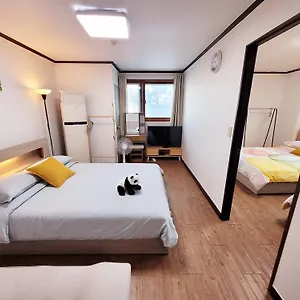  Apartment Travel
